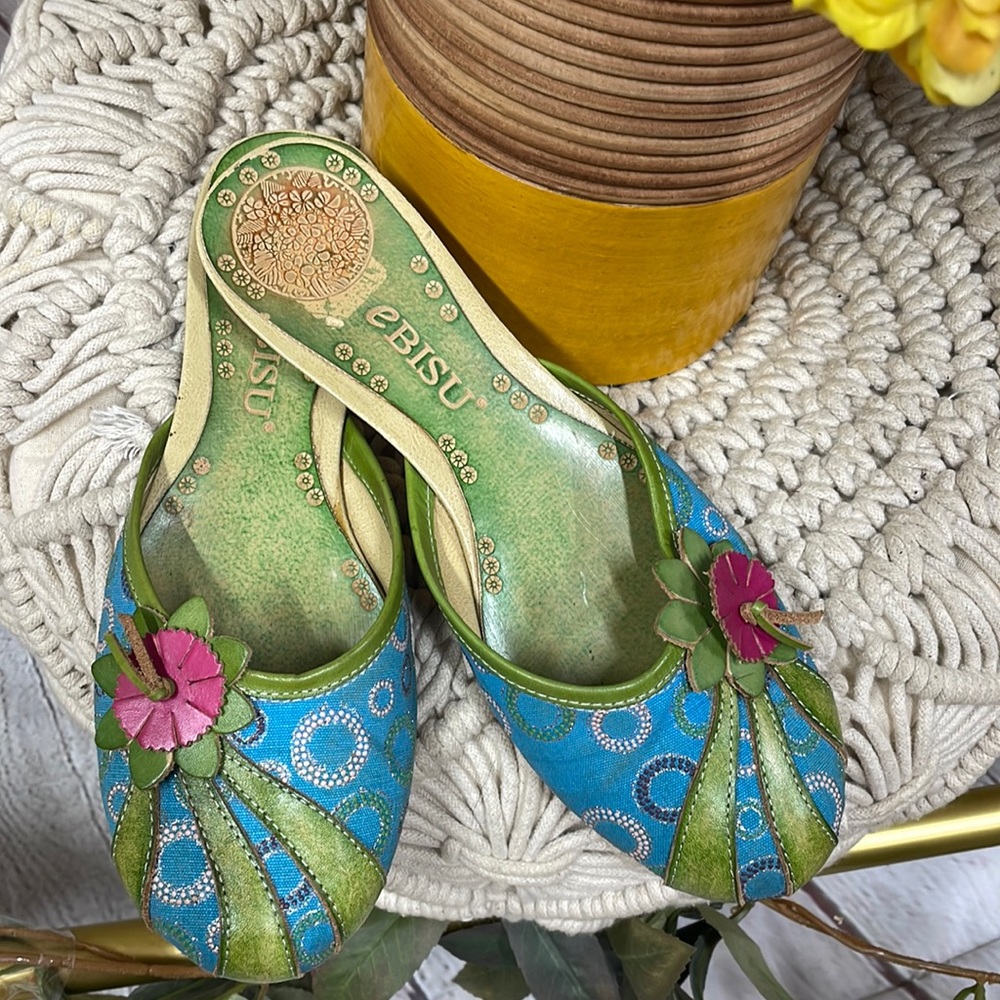 Ebisu bright green leather floral blue circle fabric size 8 slides